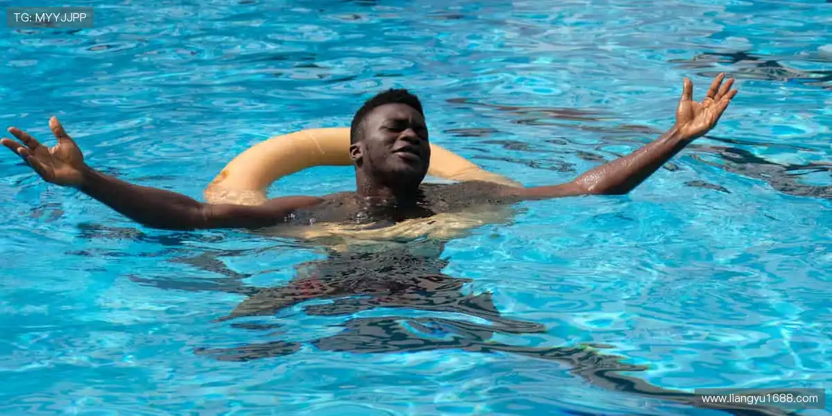 🎙️独家视角,听见汗水与荣耀的共鸣!💪